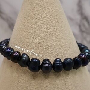 Elegant Black Pearl Bracelet